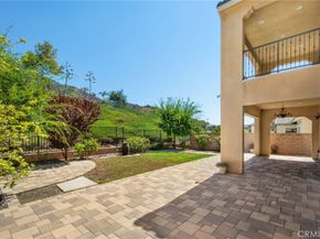 731 E Orange Blossom Way, Azusa CA 91702