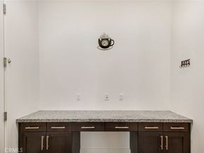 731 E Orange Blossom Way, Azusa CA 91702