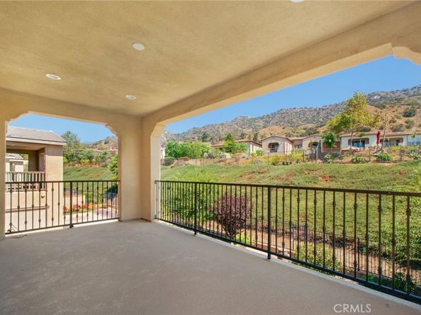 731 E Orange Blossom Way, Azusa CA 91702