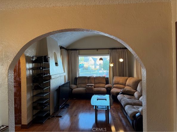 514 W 102nd, Los Angeles CA 90044