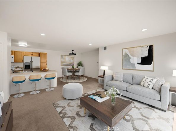 2521 W Sunflower Avenue R8, Santa Ana CA 92704