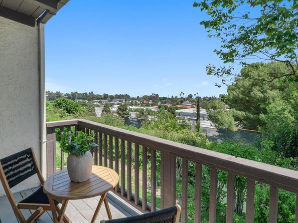 45 Oaktree Ln, Rolling Hills Estates CA 90274