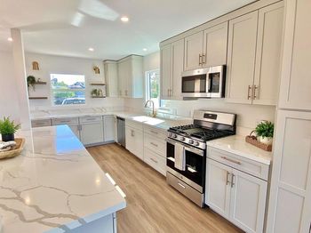 6182 Loukelton Circle