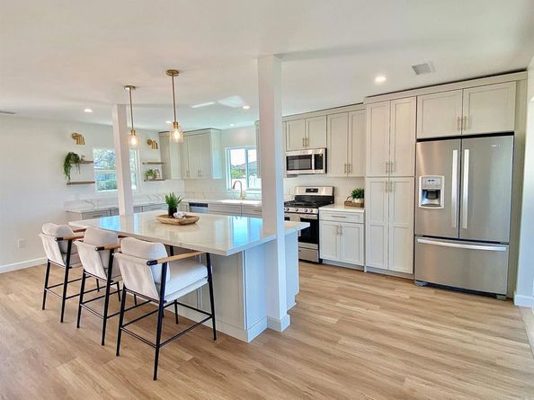 6182 Loukelton Circle, San Diego CA 92120