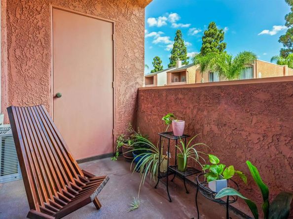 7740 Margerum Avenue 204, San Diego CA 92120