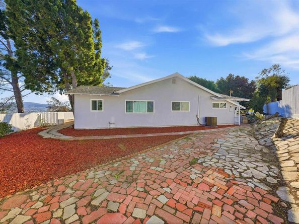 1803 Towhee Street, San Marcos CA 92078