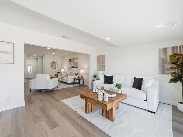 1803 Towhee Street, San Marcos CA 92078