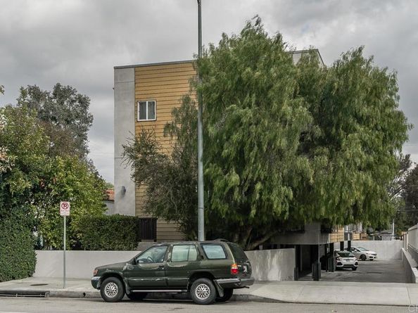 5050 Cahuenga Boulevard, North Hollywood CA 91601