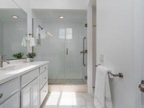 5050 Cahuenga Boulevard, North Hollywood CA 91601