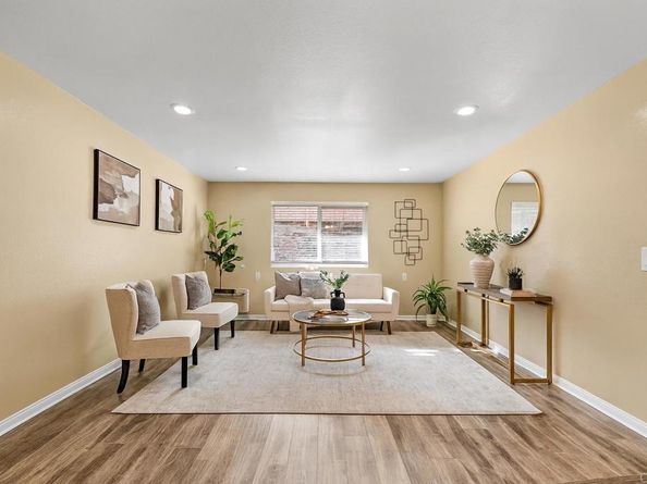 9860 Dale Avenue D2, Spring Valley CA 91977