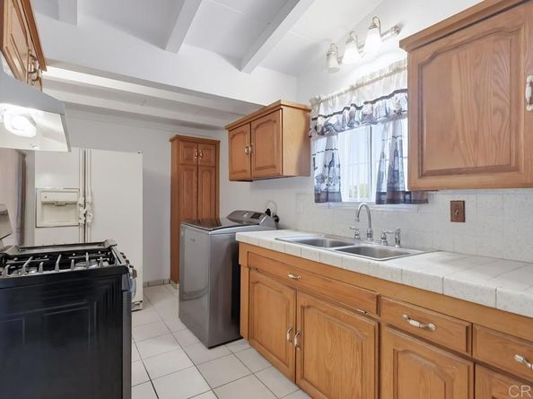 947 S Arizona Avenue, Los Angeles CA 90022