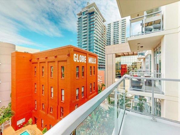 1431 Pacific Highway 702, San Diego CA 92101