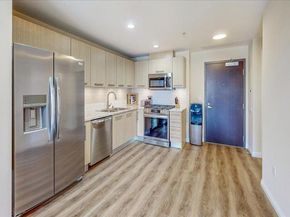 1431 Pacific Highway 702, San Diego CA 92101