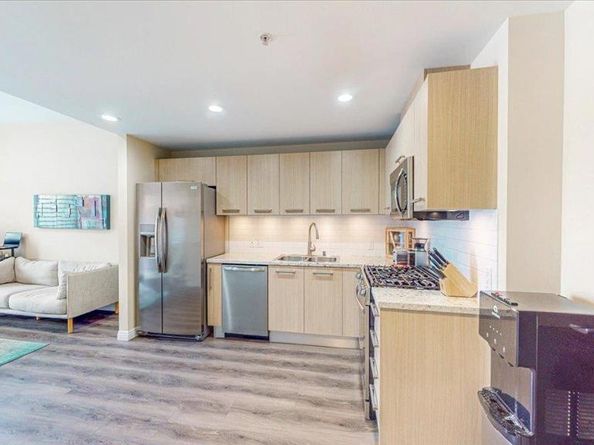 1431 Pacific Highway 702, San Diego CA 92101