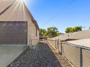 8552 Brodie Lane, Santee CA 92071