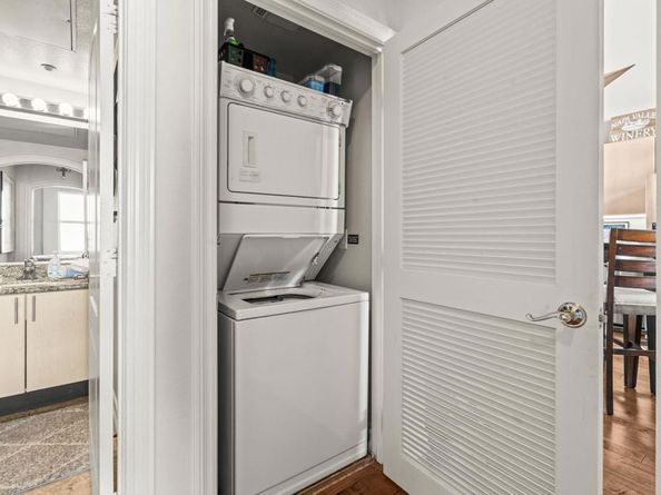 525 11th Avenue 1501, San Diego CA 92101