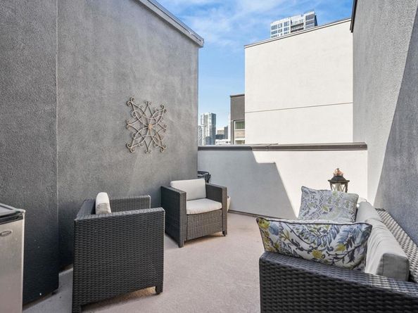 525 11th Avenue 1501, San Diego CA 92101