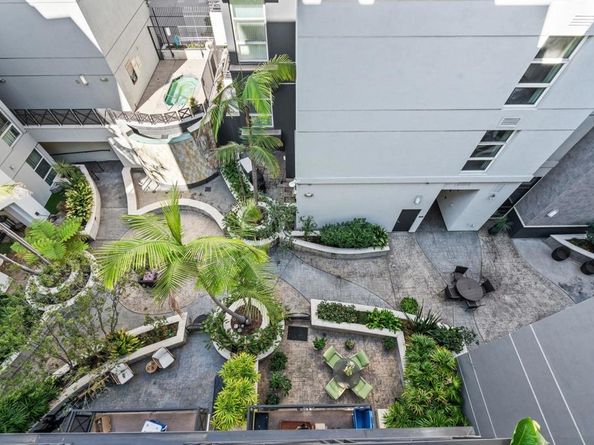 525 11th Avenue 1501, San Diego CA 92101