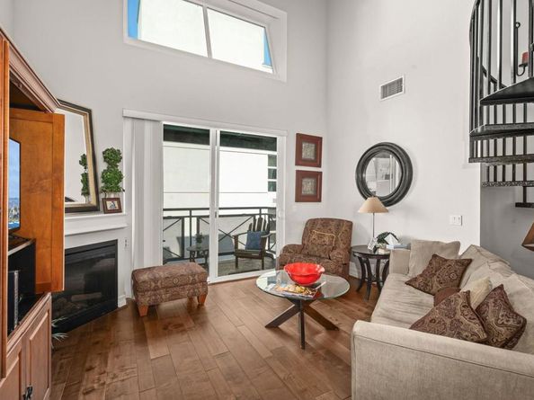 525 11th Avenue 1501, San Diego CA 92101