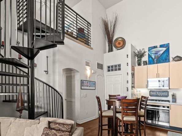 525 11th Avenue 1501, San Diego CA 92101