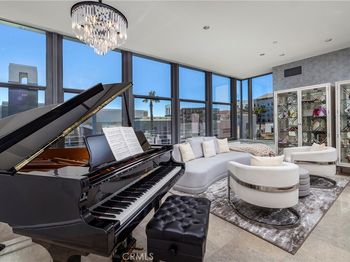 345 E Colorado Boulevard