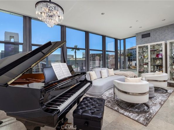 345 E Colorado Boulevard 404, Pasadena CA 91101