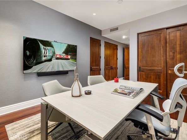 345 E Colorado Boulevard 404, Pasadena CA 91101