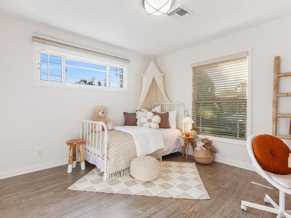 2451 Erie Street, San Diego CA 92110