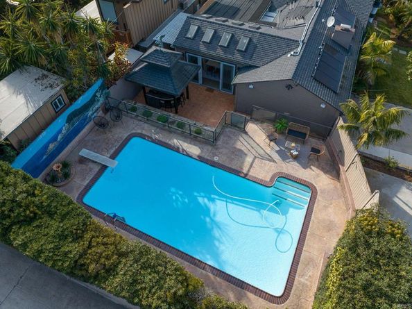 2451 Erie Street, San Diego CA 92110