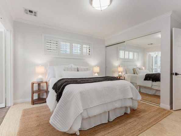 2451 Erie Street, San Diego CA 92110
