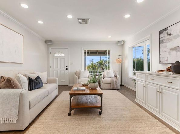 2451 Erie Street, San Diego CA 92110