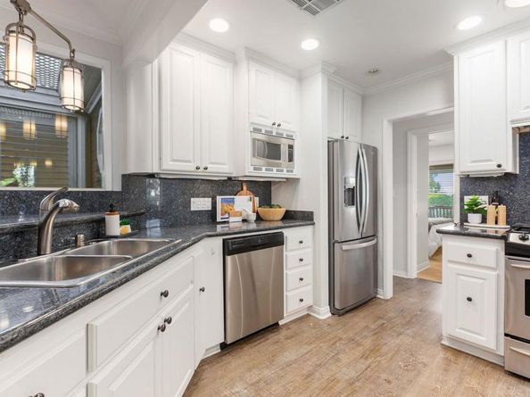 2451 Erie Street, San Diego CA 92110