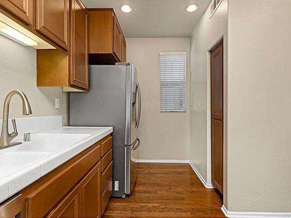 16915 Hutchins Landing 43, San Diego CA 92127