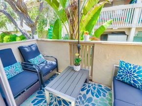 2352 Altisma Way 13, Carlsbad CA 92009
