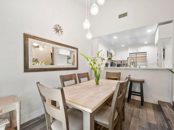 2352 Altisma Way 13, Carlsbad CA 92009