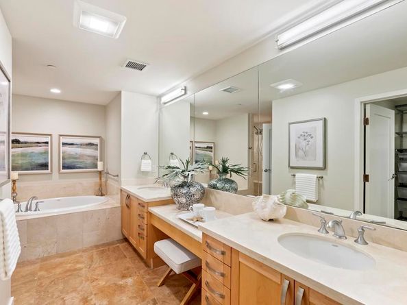 5470 La Jolla Boulevard H102, La Jolla CA 92037