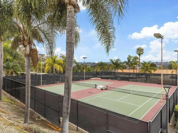 2352 Hosp Way 245, Carlsbad CA 92008