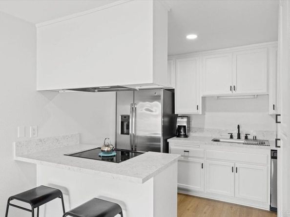 2352 Hosp Way 245, Carlsbad CA 92008