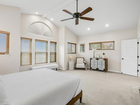 915 Lake Ridge Drive, San Marcos CA 92078