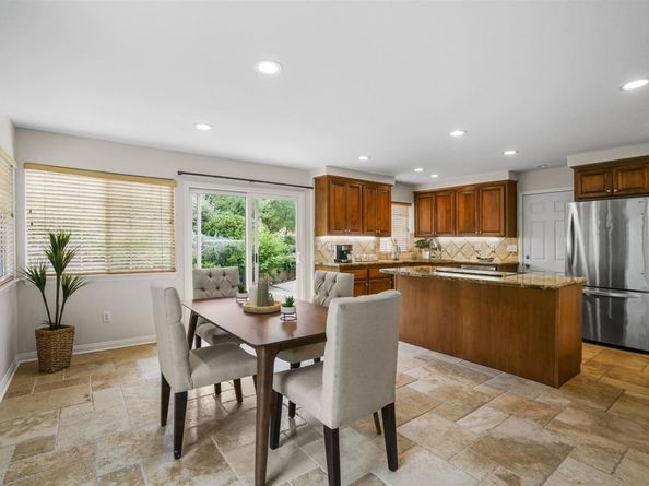 915 Lake Ridge Drive, San Marcos CA 92078