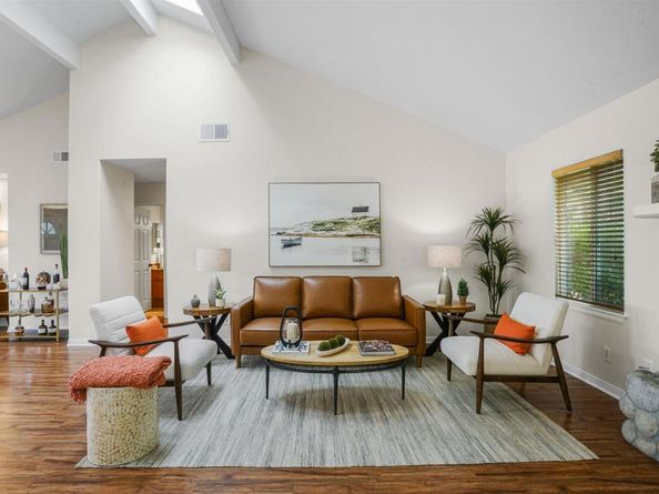 915 Lake Ridge Drive, San Marcos CA 92078