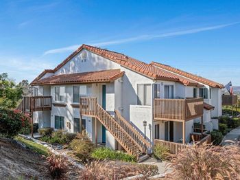 870 S Rancho Santa Fe Road