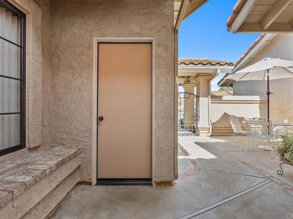 15662 Via Calanova, San Diego CA 92128