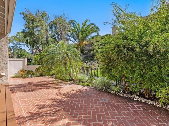 15662 Via Calanova, San Diego CA 92128