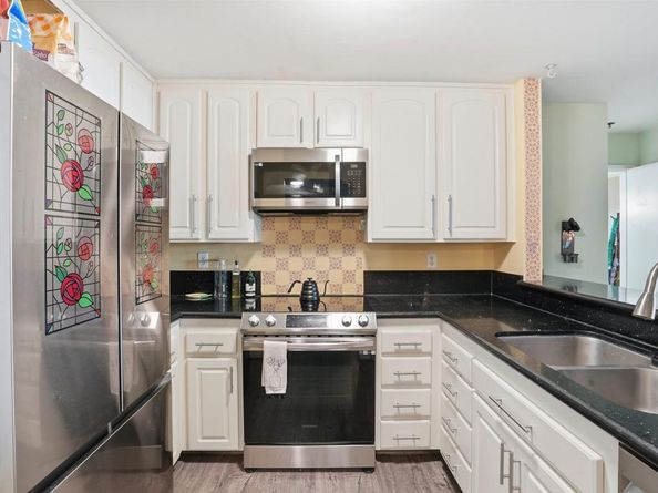 3955 Faircross 80, San Diego CA 92115