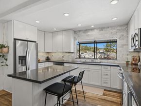 2372 Altisma Way C, Carlsbad CA 92009