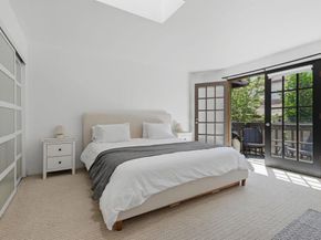 2372 Altisma Way C, Carlsbad CA 92009