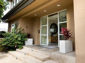 2812 Poinsettia Drive, San Diego CA 92106