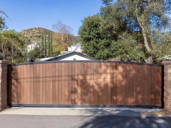 10292 Canyon Dr., Escondido CA 92026