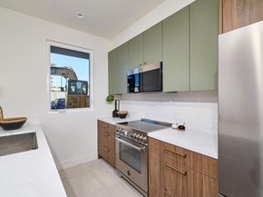 3905 Haines, San Diego CA 92109